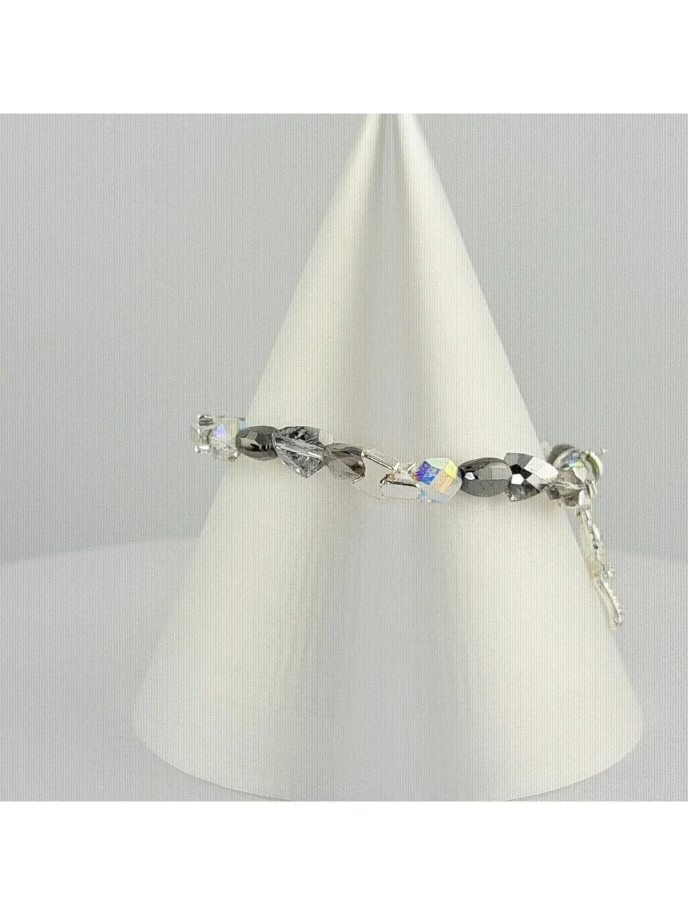 Bomb Party Single Stack Bow Charm Bracelet - on Silver Plating #181